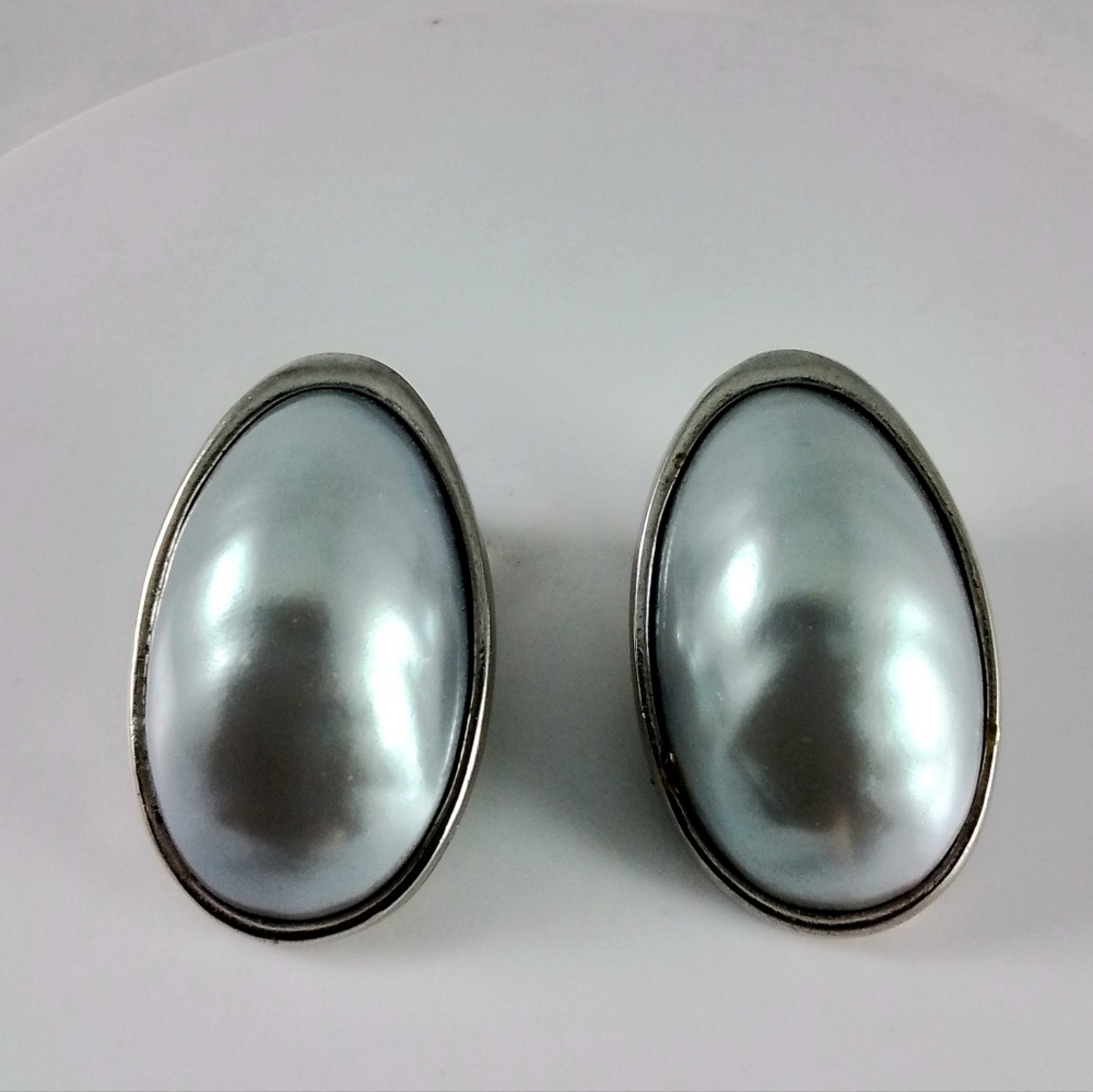 Vintage Les Bernard Signed Faux Pearl Silvertone Oval Clip-On Earrings